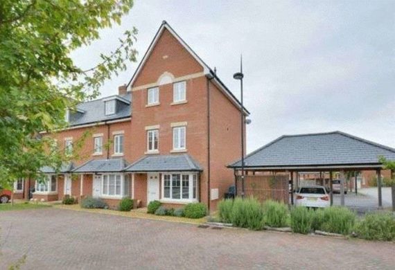4 Bedroom Terraced